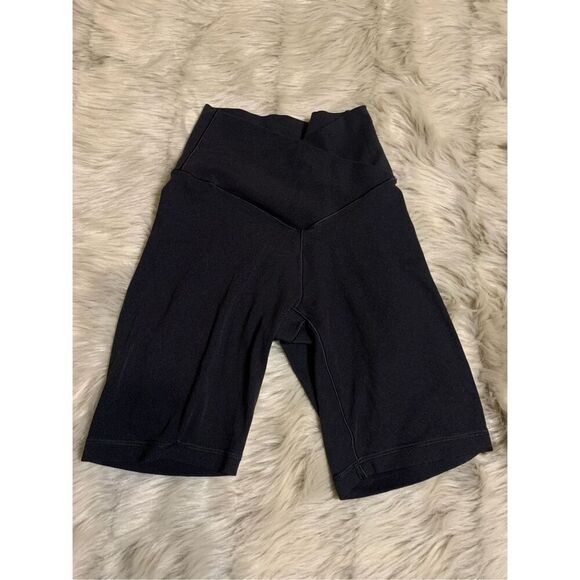 Offline by Aerie Real Me Hi-Rise Cross waist Bike short 7” inseam size XS - Picture 2 of 6